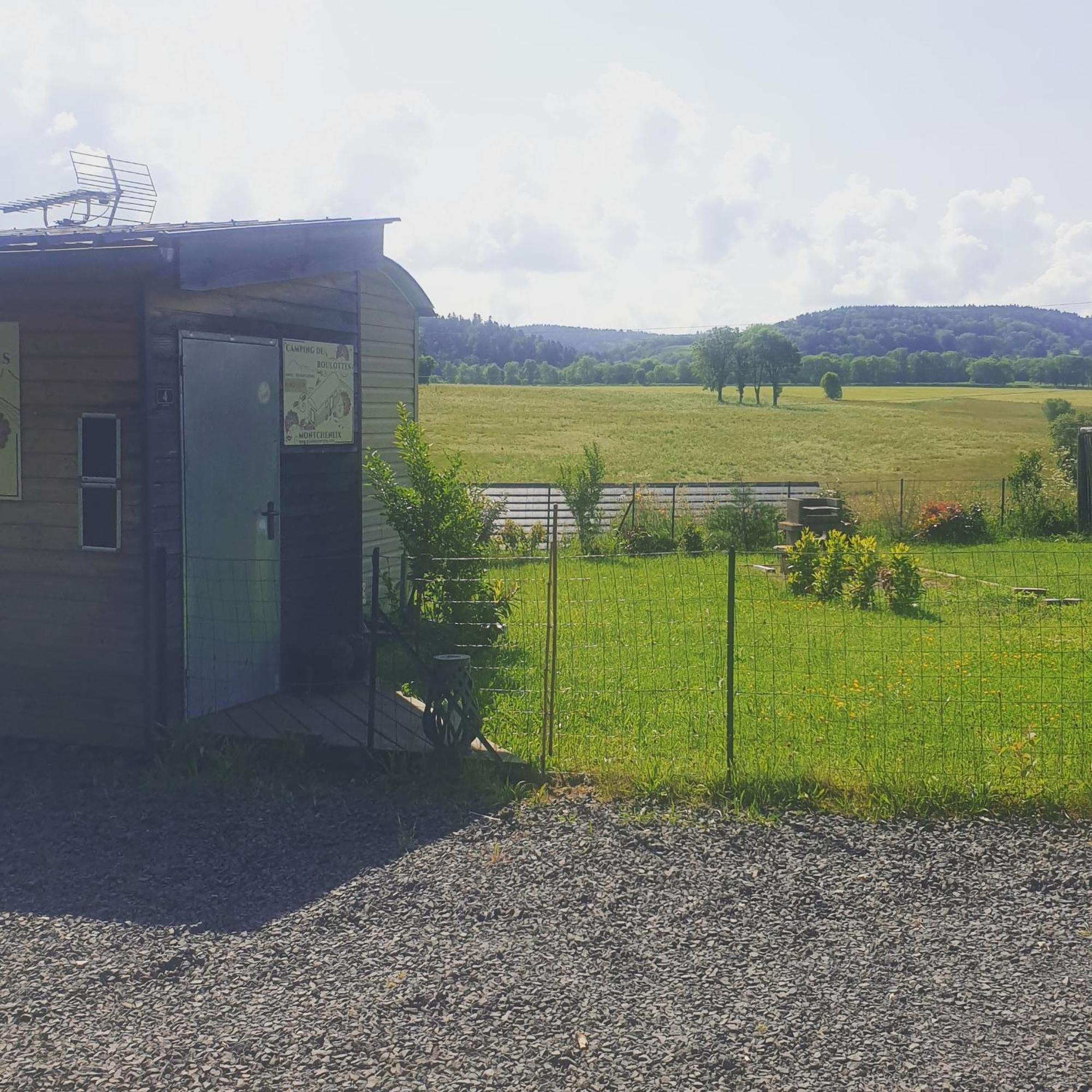 Campsite Insolite Au Coeur De L'auvergne